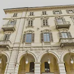 La Finestra Sotto I Portici By Happyhostorino Apartamento Turín