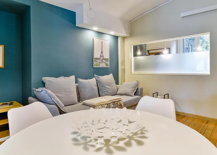 La Finestra Sotto I Portici By Happyhostorino Apartment *