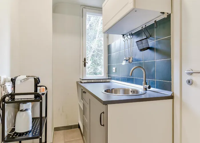 La Finestra Sotto I Portici By Happyhostorino Apartment Turin