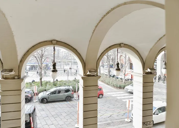Apartment La Finestra Sotto I Portici By Happyhostorino Turin