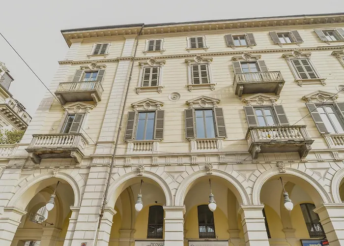 La Finestra Sotto I Portici By Happyhostorino Apartment Turin